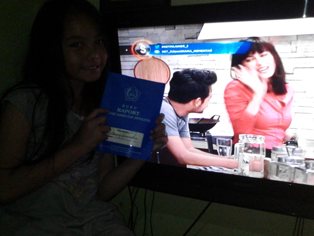 tasyabrilliant's tweet image. Nih kk nya mba angel,semoga karna aku dapetin kk nya mba angel dapet smartphone s5,amien.. #netmiliuner2