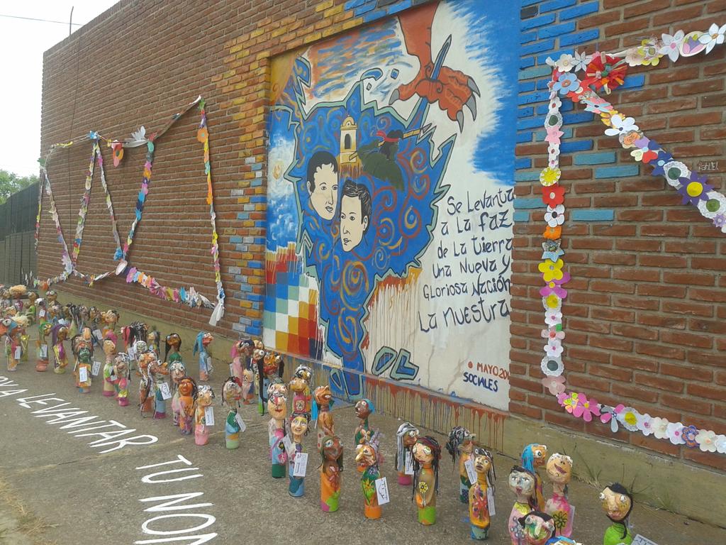 InfojusNoticias's tweet photo. Un muñeco por nieto restituido. En un rato la sentencia del juicio #MontePeloni http://t.co/H4aWWvpo1w