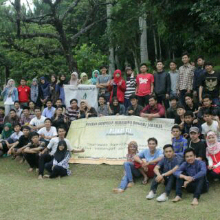 bro_iam7's tweet photo. Endah ku kenal endah ku sasarengan. http://t.co/tvN8e5HnTs