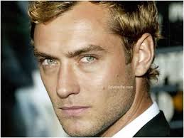  Jude Law, attore britannico, compie oggi 42 anni.
Happy Birthday Sir 