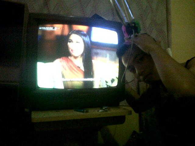 ragil_57's tweet photo. Ini talk show bintang tamunya bidadarinya semua ayu kabeh,,,,sipp  ° LöVз ° y♡ΰ #NET_MILIUNER_3 I http://t.co/ugJn5JgQpp