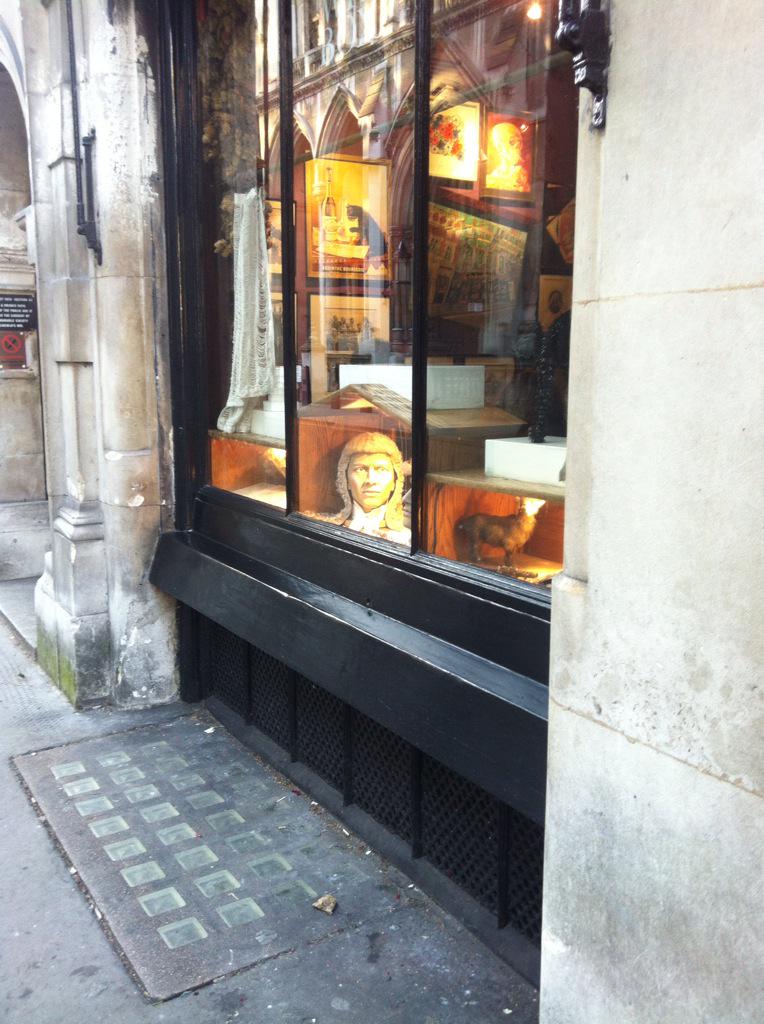 Joanna Whalley tweet media