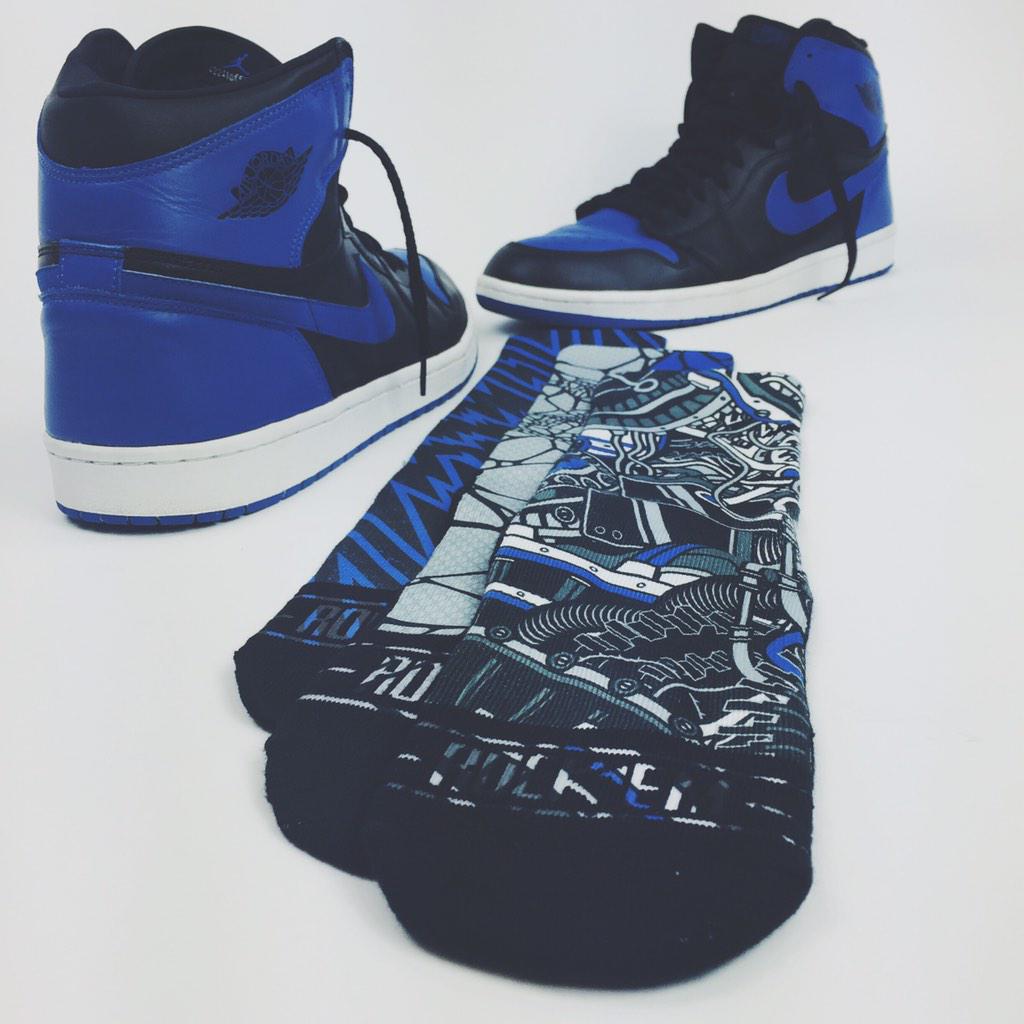 RockEmCustEMs's tweet photo. Sometimes the greats call for dope socks too
1/1/15 #RedefineCustom http://t.co/3twlf37nBL