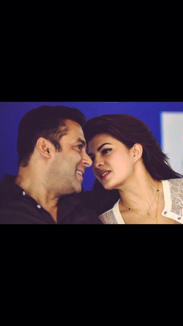 الله الله على الحب 😍😍😍 احبهم يا ناس #سلمان_خان . <a href="/BeingSalmanKhan/">Salman Khan</a>  <a href="/Asli_Jacqueline/">Jacqueline Fernandez</a>