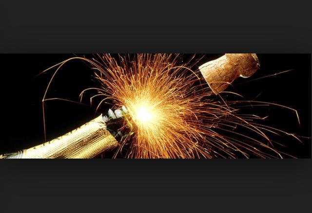 MakersMarkKC's tweet photo. #Pop #Fizz #Drink #Repeat... #NYE2015 all-inclusive packages available at http://t.co/CMZQHV18J2 http://t.co/vjzmKMaH9t