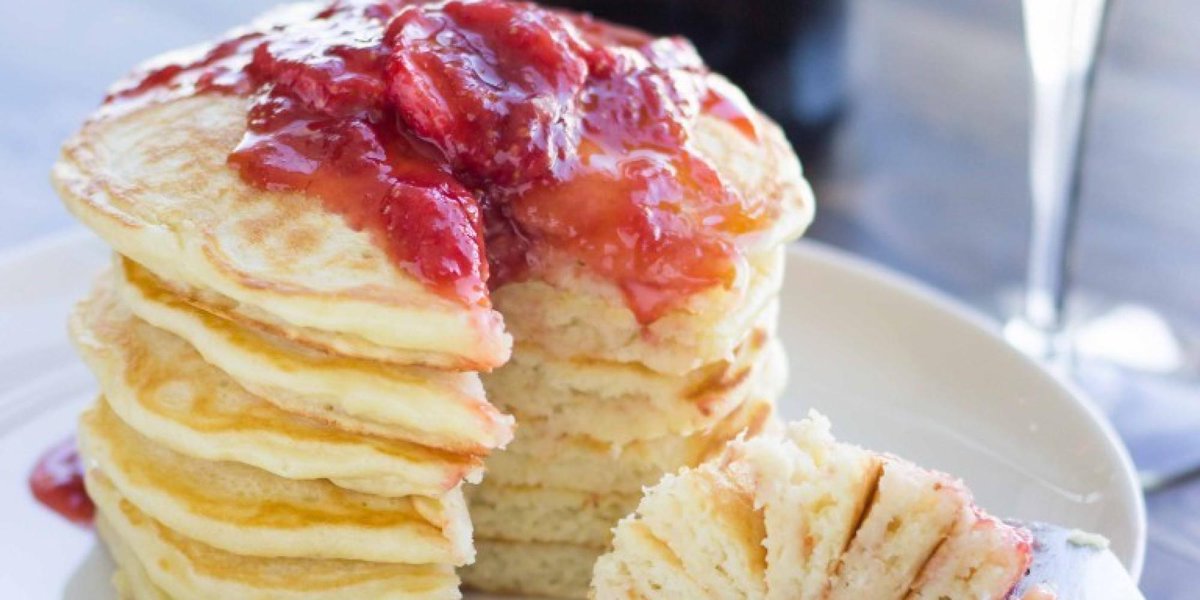 FYI, you can make amazing pancakes with leftover Champagne huff.to/1B2WAxv