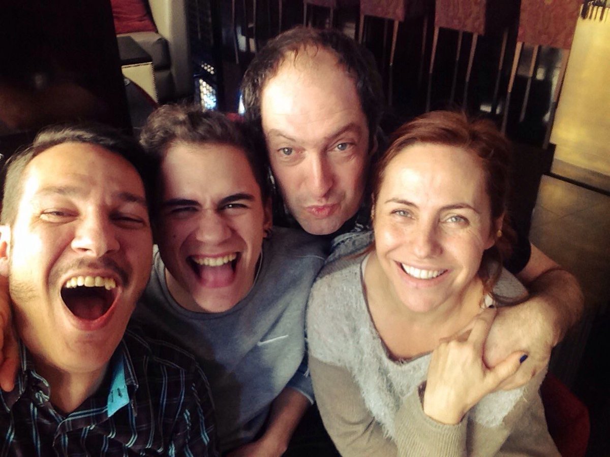 ja_muela's tweet photo. Juntos los protagonistas de #Radialcortometraje, @JavierSesmilo @joseanbengo #anaotero una familia muy especial. http://t.co/CBRNrdSKlU