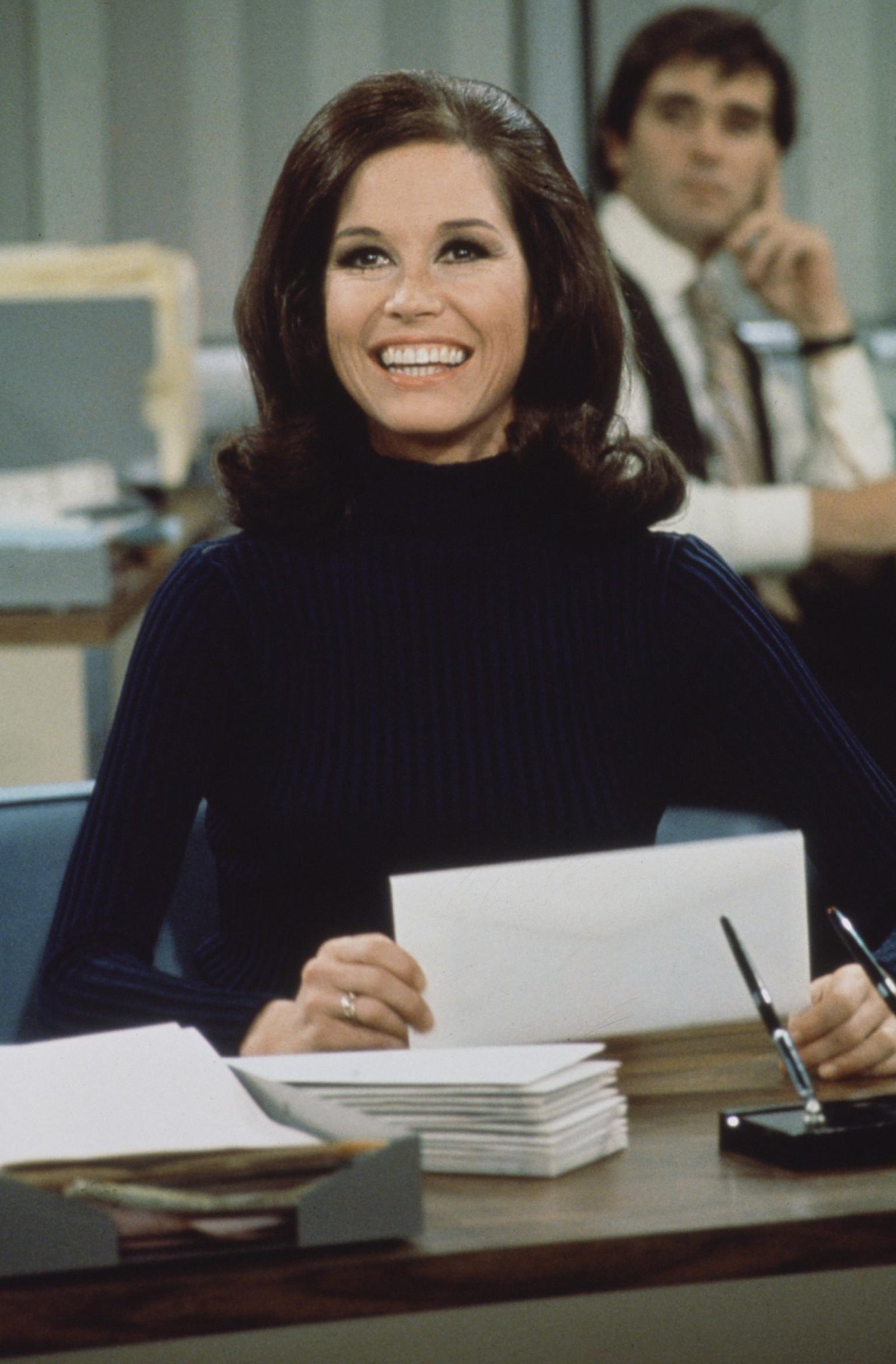 Happy birthday to Mary Tyler Moore, star of The Mary Tyler Moore Show, Dick Van Dyke Show, Ordinary People & more! 