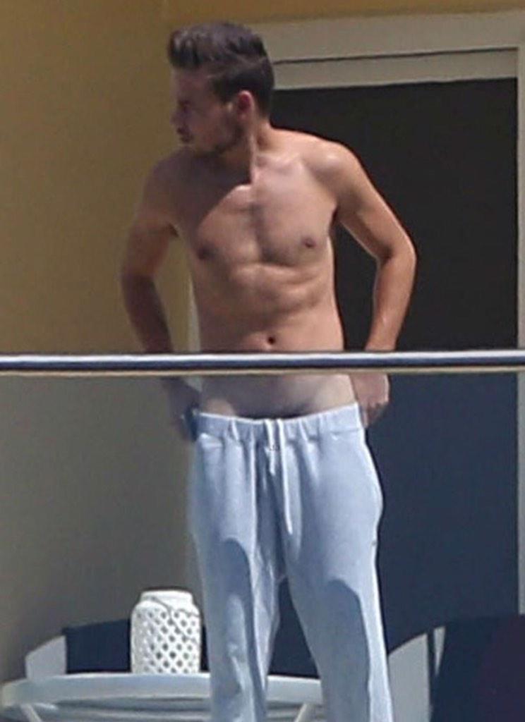 1Daf4545's tweet photo. Can we all just bring this picture back๐
#liamaf http://t.co/JcMlTHTNbN