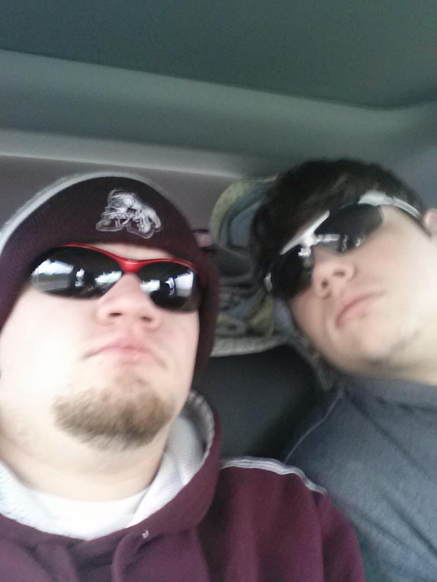 theATLpope's tweet photo. @CoachDanMullen driving 700 miles to see our DAWGS play!!!! #HailState http://t.co/sp9e1YQgbY