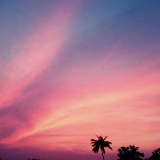 breakfreej's tweet photo. A brilliant sunset from Malyanta Hill #breakfreelive #exploringHampi http://t.co/H9JW2GKnkq