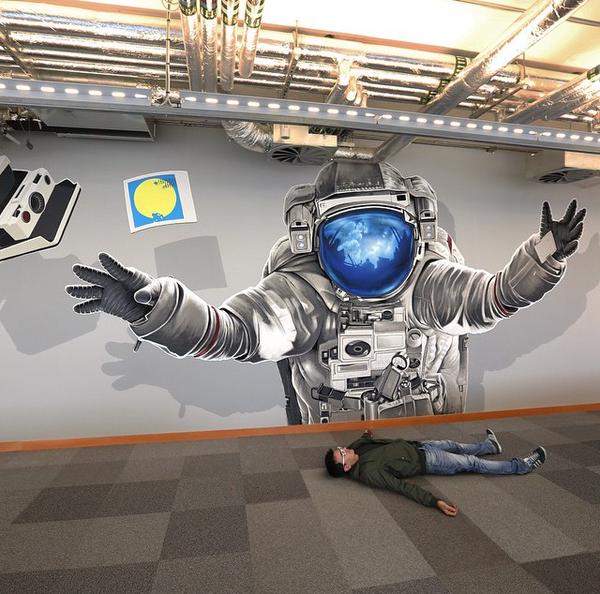 Cerveza_Leon's tweet photo. "Explorer idea n.2" es el título del nuevo mural de NeverCrew. ¡Y está genial! http://t.co/fd6fuwDn3R