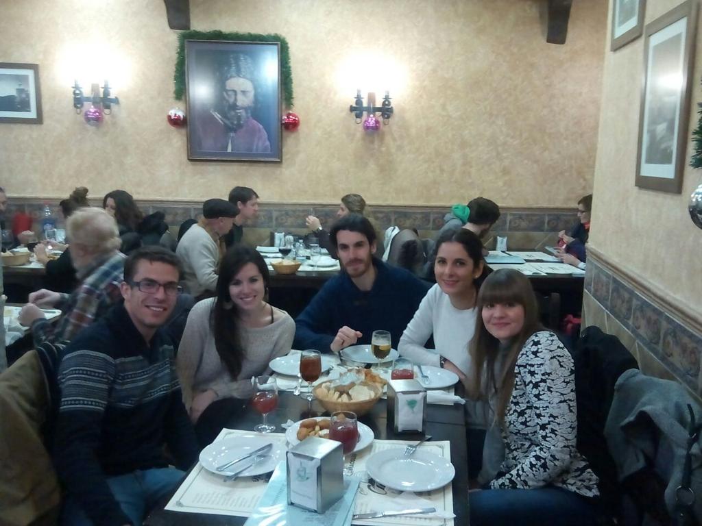 adryrbb's tweet photo. Magnifico día con vosotros!! @evitaMPR @Mariaangelesrey http://t.co/ewOBjKBFvH