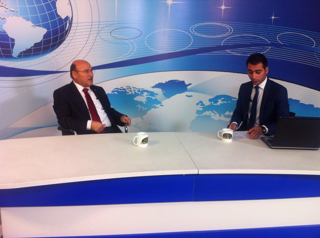 MrselTURBAY's tweet photo. Muş Bitlis Tatvan SDS,Bitlis bld Ensar vakfı ziyaret Bitlis Tv canlı yayın valilik konuk evi http://t.co/4EHEt2WS0U