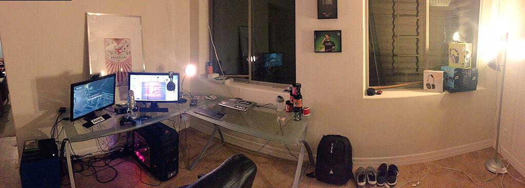 FaZeAdapt's tweet image. Should I make a setup video?