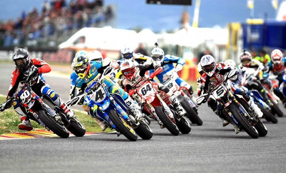 react_sports's tweet photo. Se vienen las 100 Millas Internacionales de Supermotard. Invitamos a las marcas a auspiciar este evento veraniego. http://t.co/CKUjjuOHLT