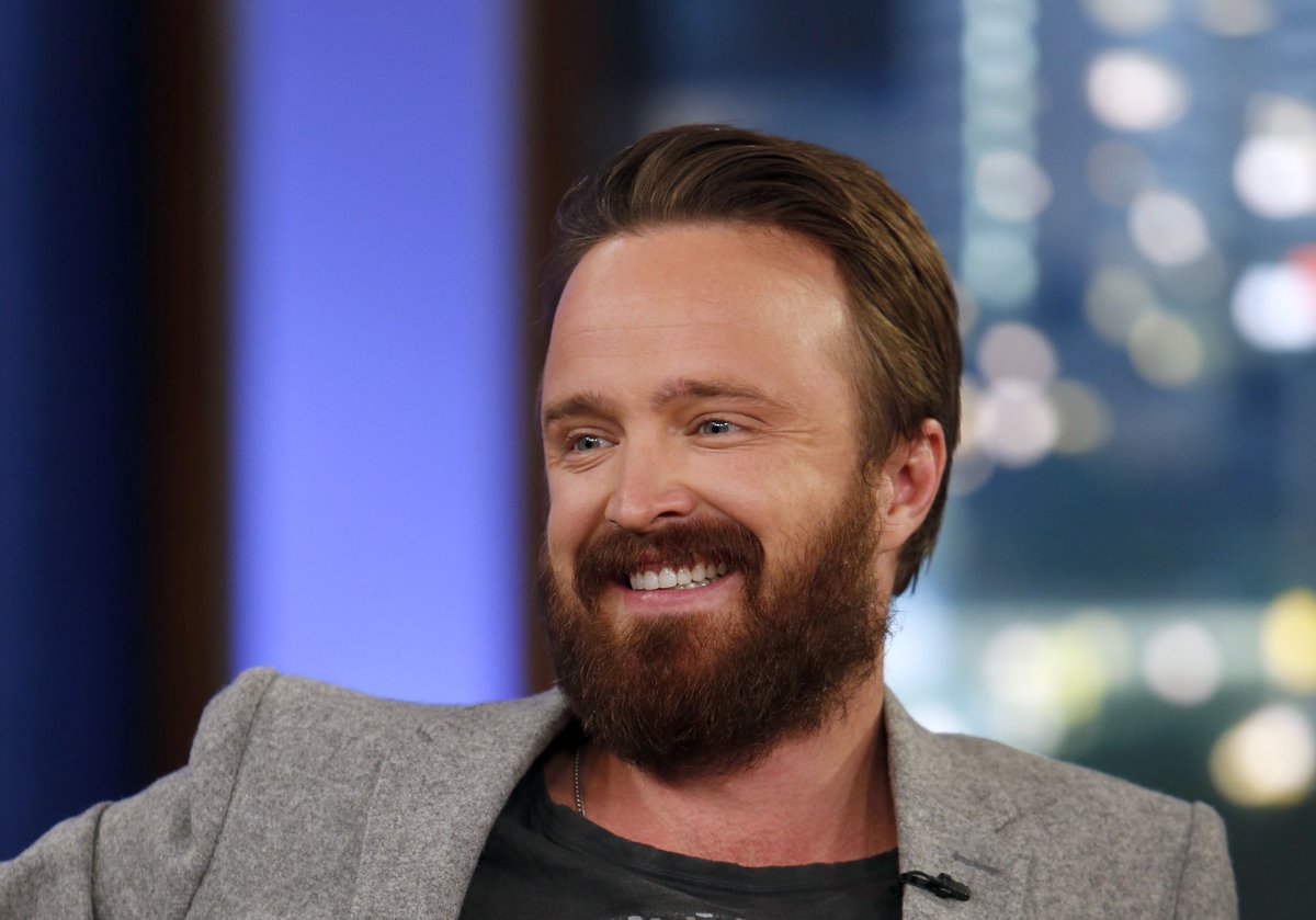 weshyannis's tweet photo. Aaron Paul c'est un caméléon il peut passer pour un mec de 17 ans comme pour un mec de 47 ans http://t.co/EtQu1SvjaT