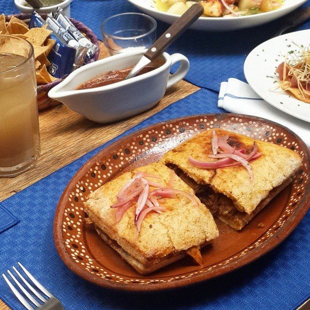 Termina el último lunes del año con una deliciosa torta de cochinita al puro estilo de La Excéntrica