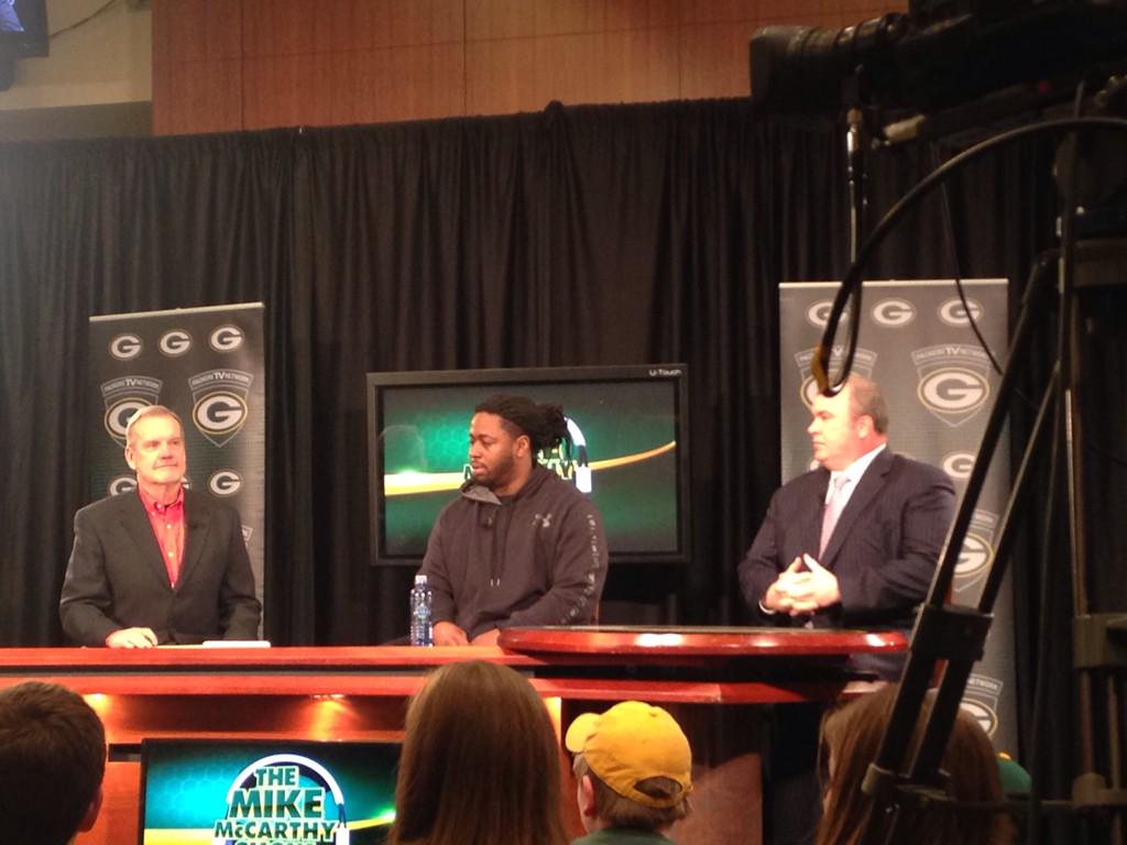 R8ersMom's tweet photo. .@StepStr8_97 THANKS for being a guest on the Mike McCarthy Show today! Now...#GetThatSack #GoPackGo #PlayoffBound http://t.co/yVrqL3JgbA