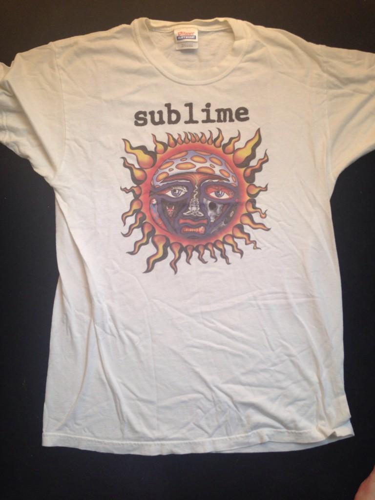 SickFind's tweet image. A bunnnnnnnnch of new stuff just went up in the shop! WOOWEEE! Instagram.com/SickFind