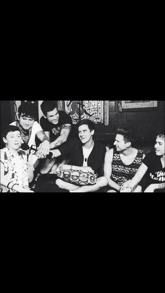 afrishay's tweet image. #O2LFamily #o2forever never forget how happy they made us ❤️❤️