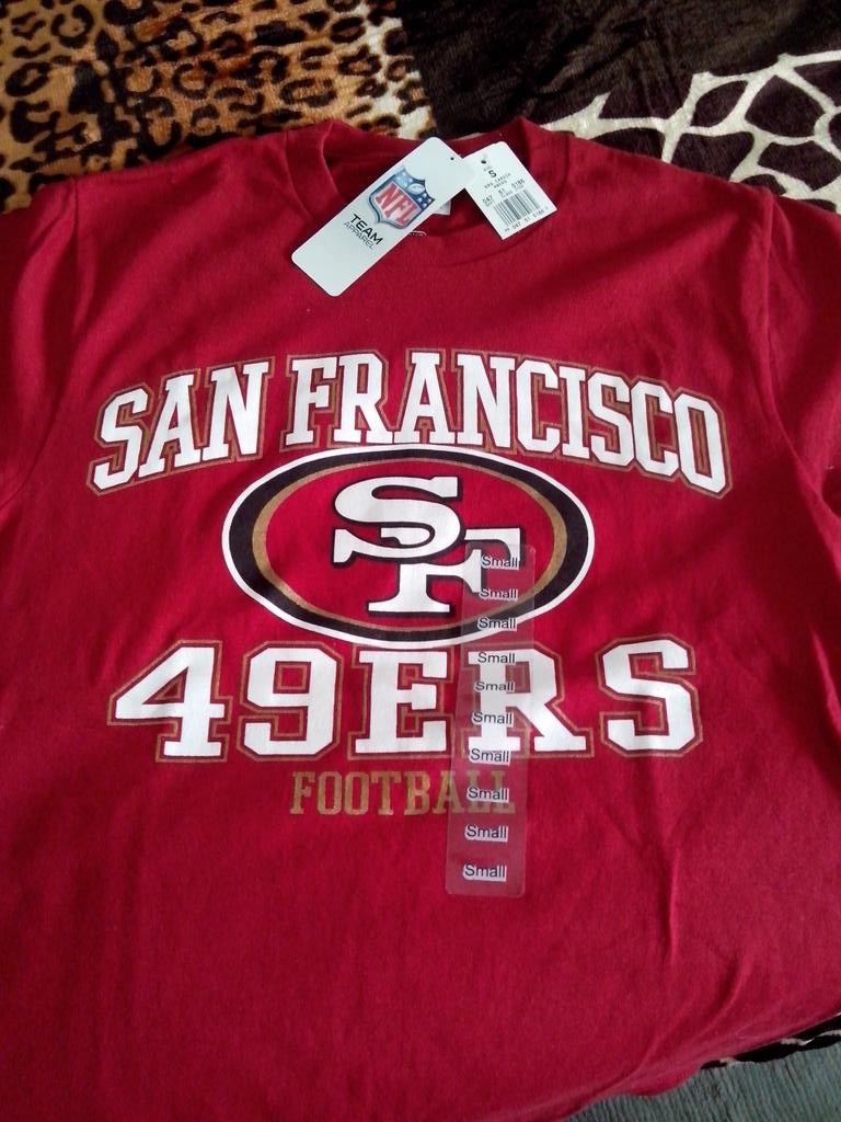 Fabiola_Sierra's tweet photo. Una más a la colección ;) #FaithfulNiners!! #Faithful @nflmx !! http://t.co/cL89pECvcm