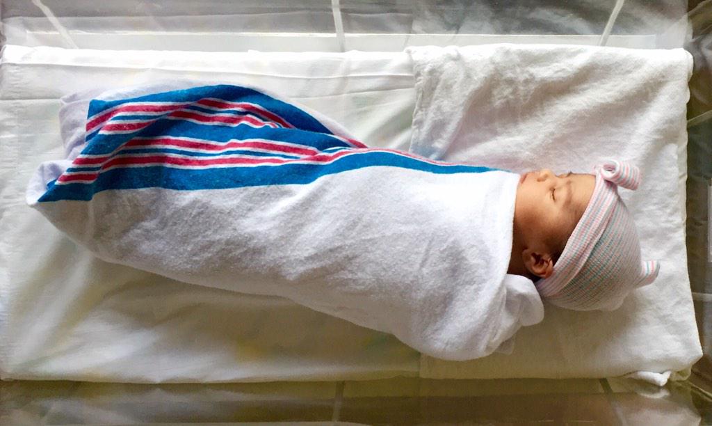 RabinderSira's tweet photo. first Sira born in the New World arrived happy and healthy on 27th December, 2014!   #ExtremelyThankful @suchitavad http://t.co/0L5GSim7Af