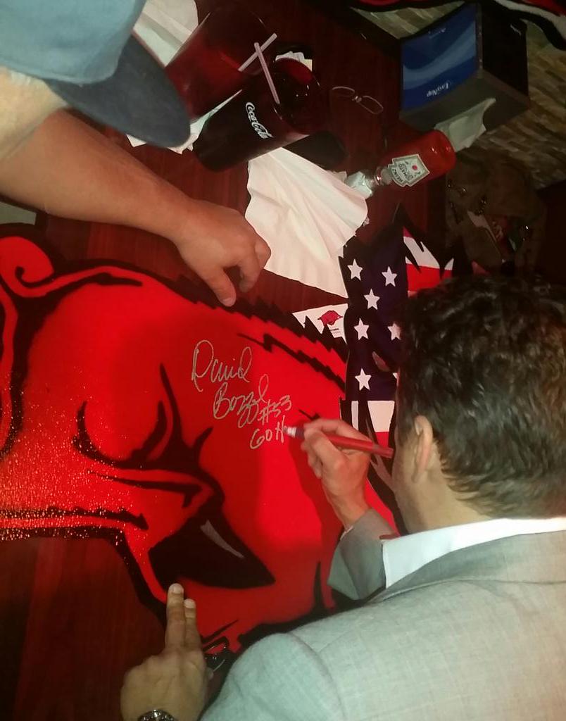 HogsWall's tweet photo. Getting an autograph from David Bazzel! WPS! #DavidBazzel #GoHogs http://t.co/PSapFwm3KI