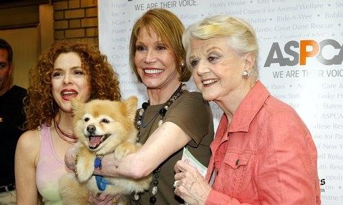 Happy 78th Birthday to the legendary 7-time Emmy Award-winner Mary Tyler Moore! Many happy and healthy years to come! 