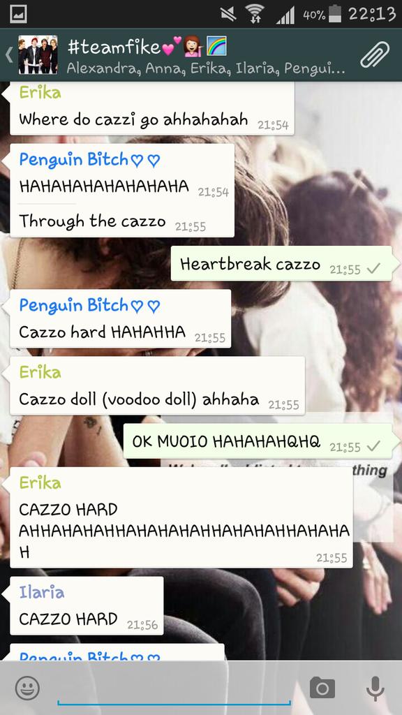 ___Giulsss____'s tweet photo. Questo è ciò che fanno le #teamfike quando non sanno cosa fare😏
👀 http://t.co/rgFzVftKxr