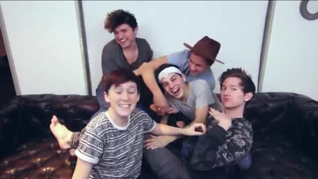 Big_Tit_Vic's tweet image. @juliapokrivnak did you watch @Our2ndLife video!? #o2forever 😭😭❤️