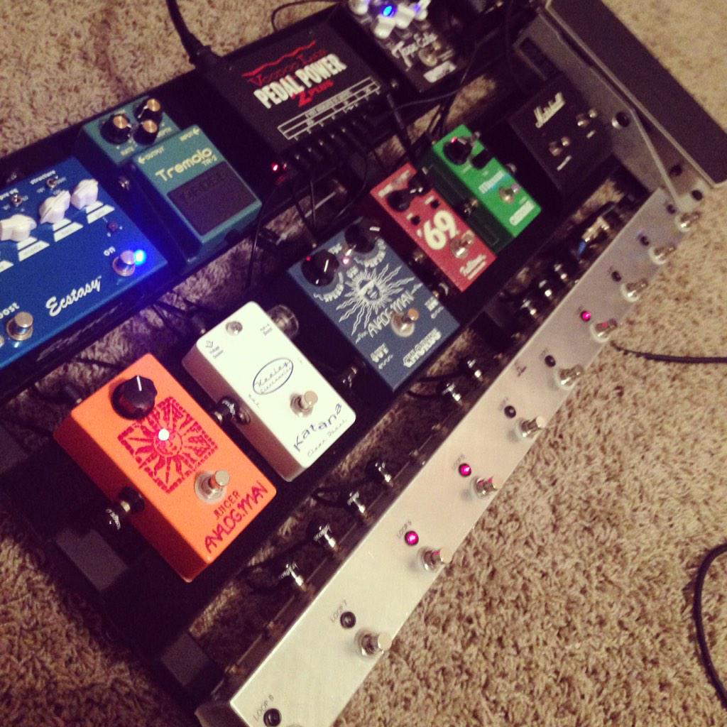 Evans4Elliott's tweet photo. @Pedaltrain thanks for the dopest boards around! http://t.co/94G2iJMdJk