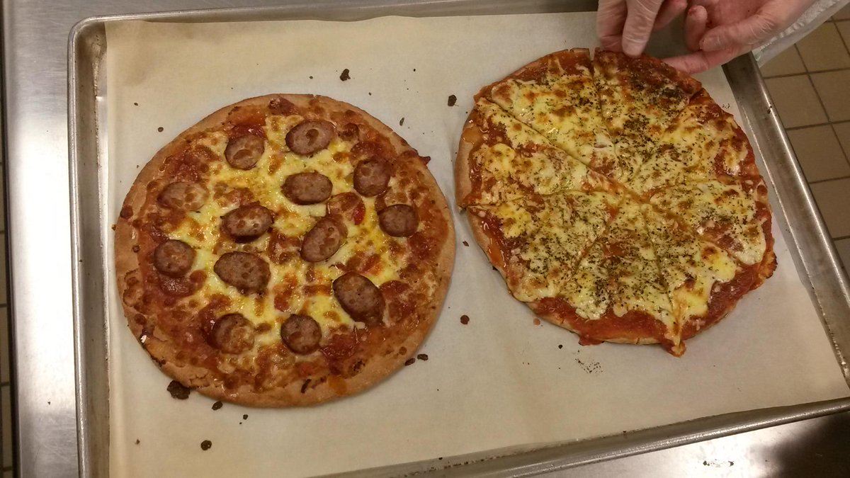 RachelFromCle's tweet image. To @CDCgov &amp;amp; @HHSGov @pisanickpartner helps schools in Ohio reduce sodium with #SpeedScratchCooking &amp;amp; #FarmtoSchool