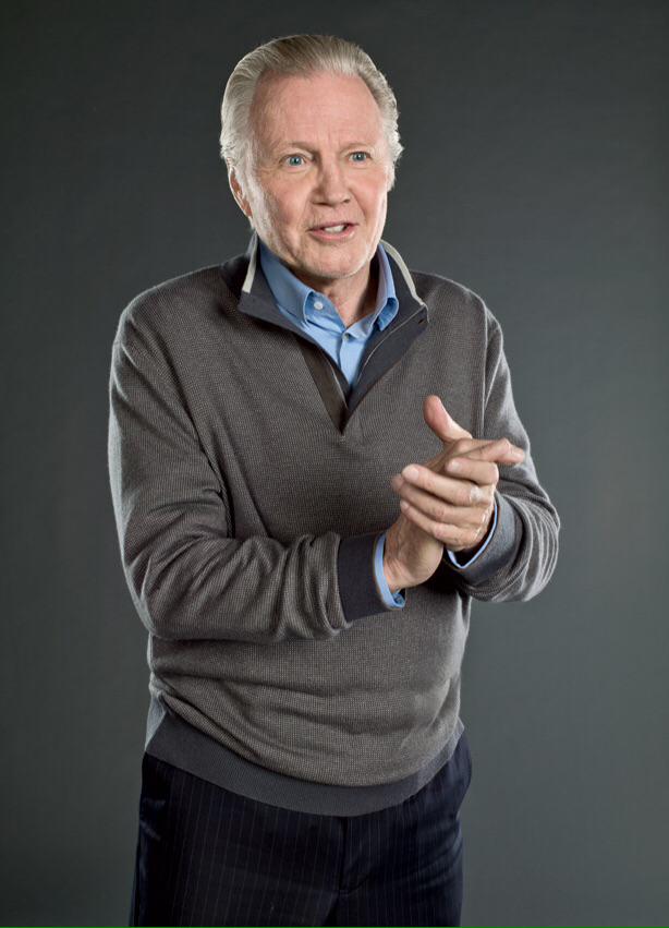 I wanna wish a happy 76th birthday 2 Jon Voight I hope he has a great day with his children & grandchildren 