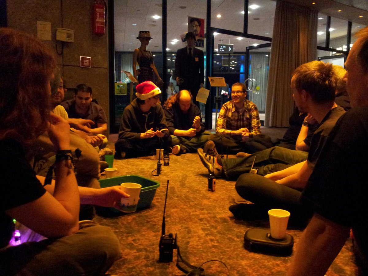 dl7bst's tweet photo. #Baofeng connecting people with #maofeng winter drink @dk0tu @DARC_D23 #31C3 http://t.co/JLYVgJcbme