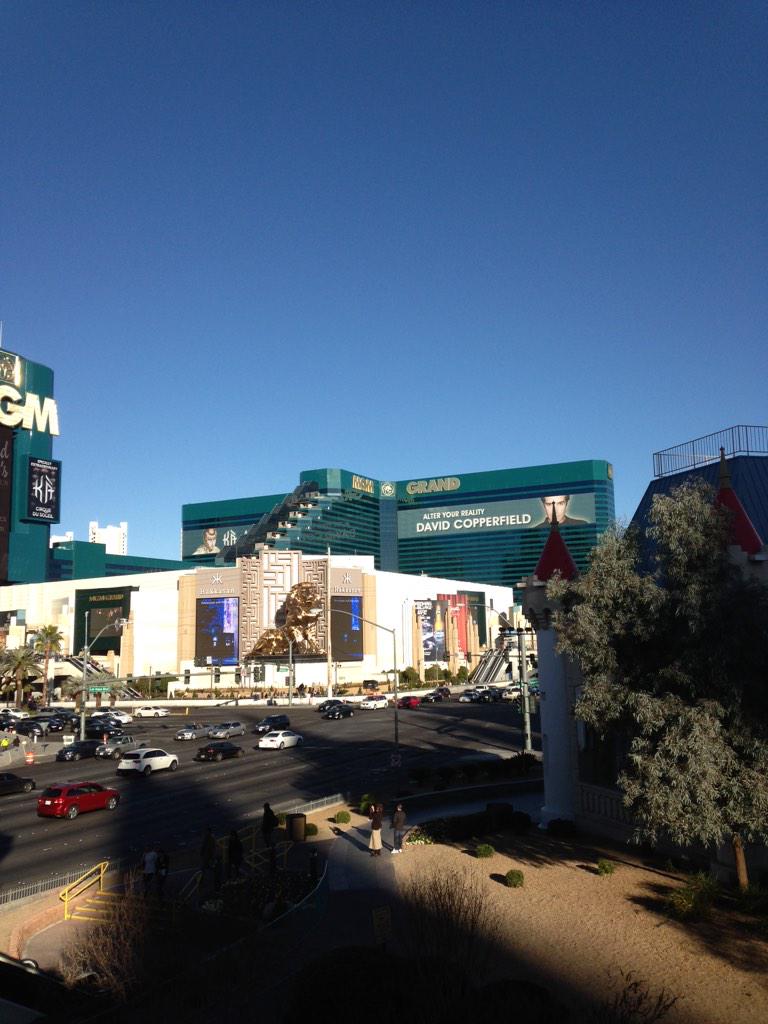wilso87's tweet photo. This time last year!! Take me back to @MGMGrand ! #bestweekofmylife #doanythingtogoback http://t.co/sWTA3VDw5j