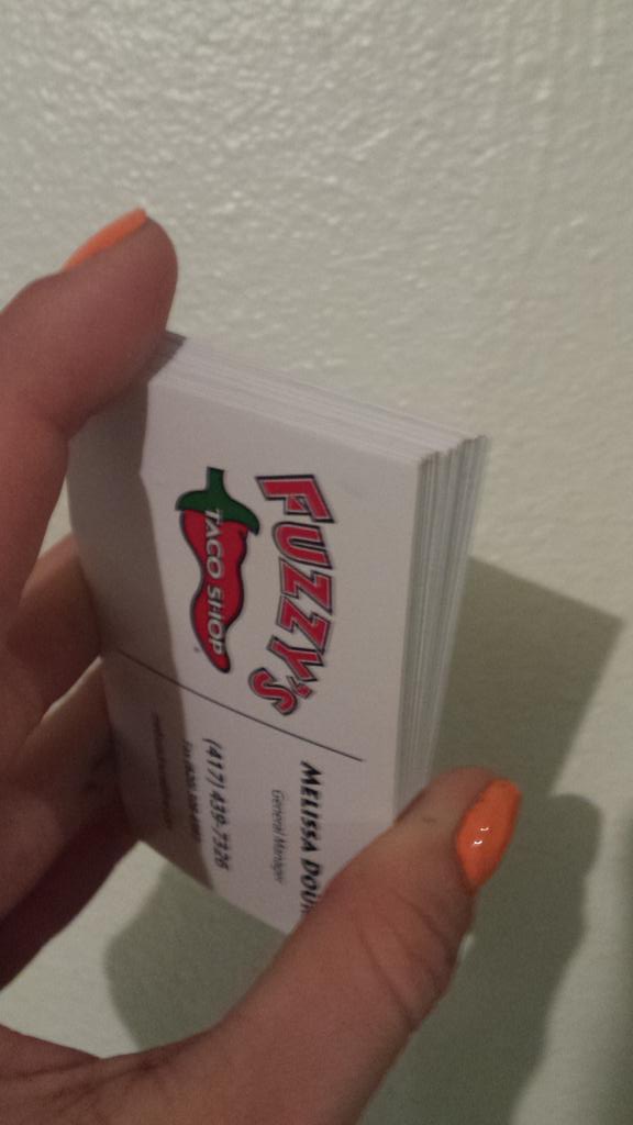 FuzzysPitt's tweet image. RT: Guess the amount of cards in hand &amp;amp; win a free dinner plate!  🍤