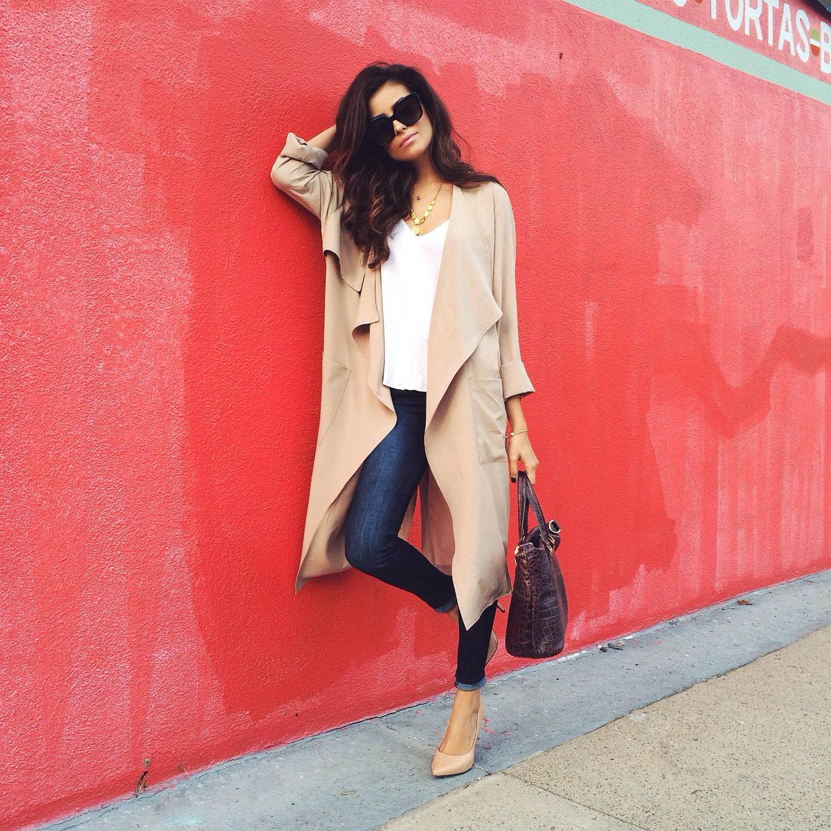 MiryamCartland's tweet photo. #fashion #trench #tendance Plus que jamais tendance, le trench reste un vêtement élégant et indispensable! http://t.co/cchUt4vJGm