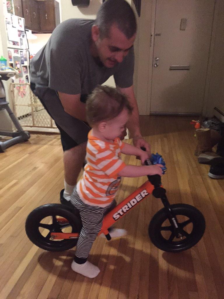 SKirk1014's tweet photo. My first @StriderBikes balance bike! http://t.co/AFC7aGJbB5