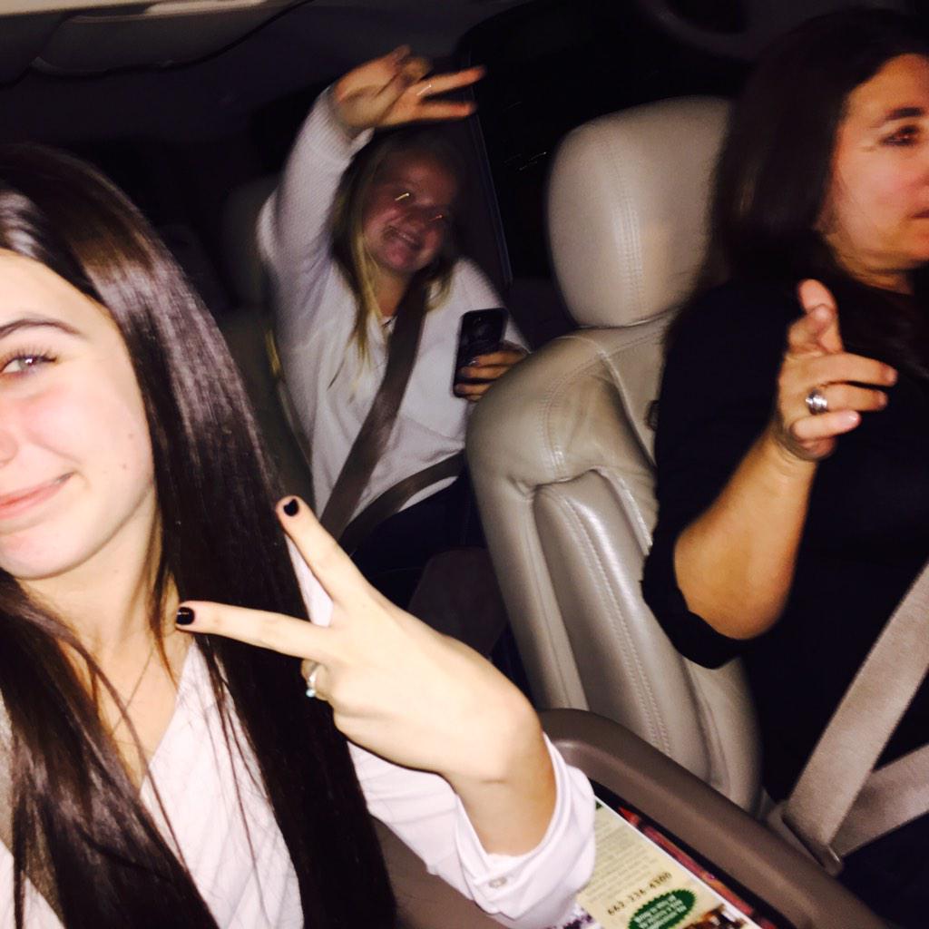 AUDer_boxxxx's tweet image. squad😜⚡️🔥💃