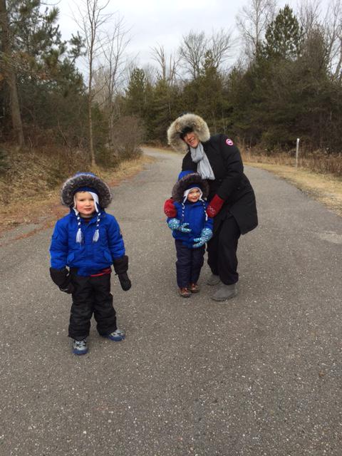 emadance's tweet photo. Nature hike #twinunit #decemberlove @alexri http://t.co/PnPGOoIkwQ