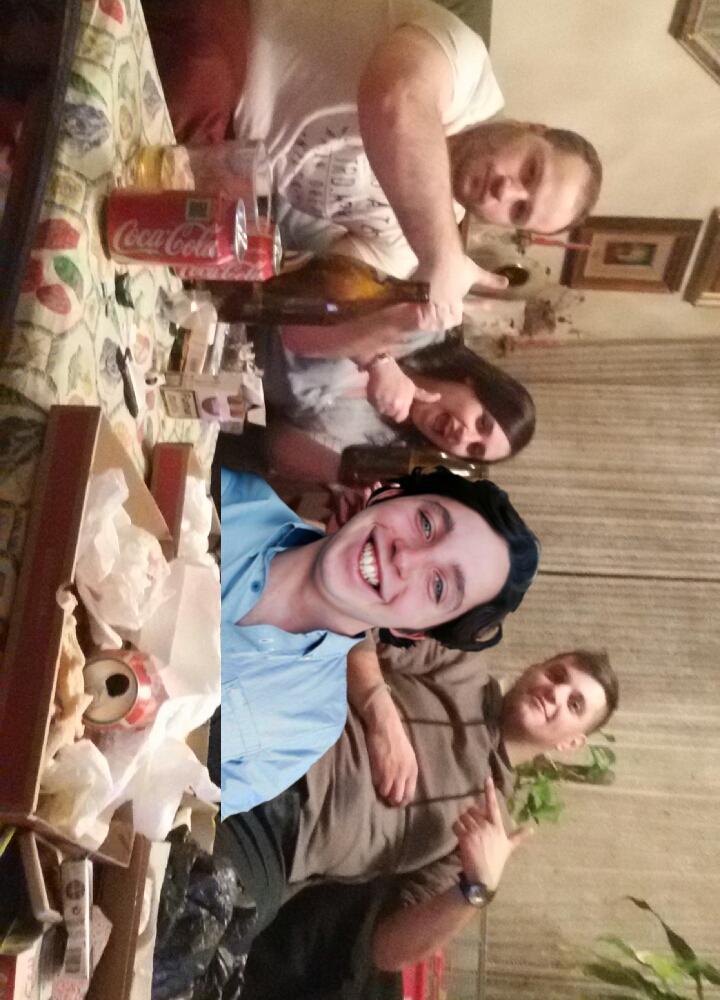 Luciiss's tweet photo. @fraguas_ @adellla @AdriRapSal @pabloquebien @luismari24 http://t.co/3tETzjscQy