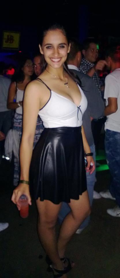 solperlas's tweet image. muy aburrida...