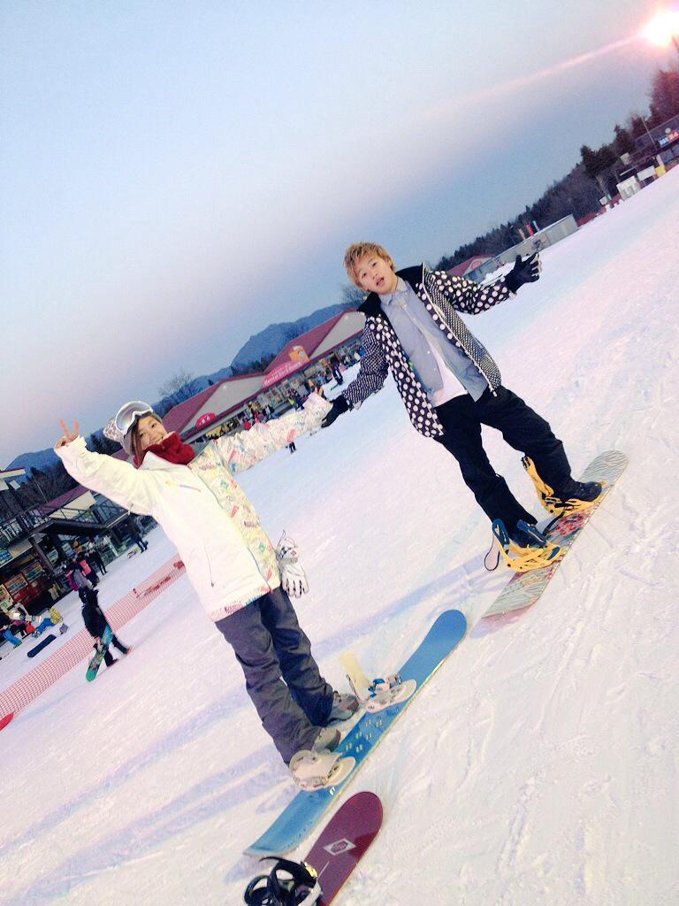 RuTempo's tweet photo. 良い天気だなー！
この間沙耶と智志とスノボ行って来た(*^_^*)こういう天気の日に滑りたい。 http://t.co/vHegeMIhRq