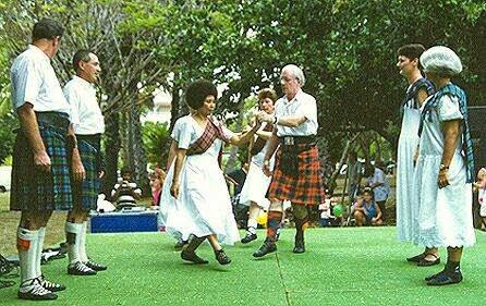 ScottishDancing's tweet photo. Scottish Country Dancing classes starting again soon for Darwin! Contact us now http://t.co/bfOge5eBHw http://t.co/Fu39sWZiHr