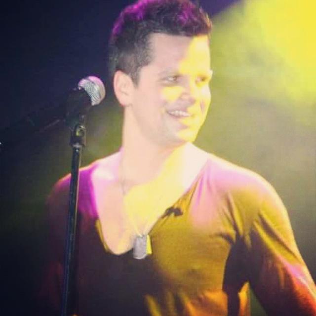 KikeJMFans tweet picture