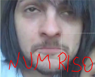 Nenhasz's tweet photo. num to riso mais n http://t.co/aXCAIlG6Qd