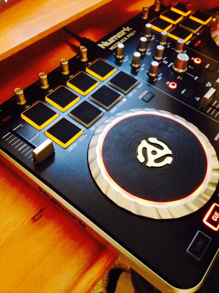 FizzYonas's tweet image. Photo of the day Dec 29th #photooftheday #blueberryfizz #djsystem