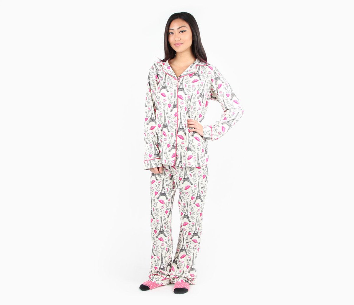 hellokitty's tweet photo. Bundle up in the cozy &amp; cute #HelloKitty x @BedHeadPajamas collection: http://t.co/BRDKZMwTGF #HelloKitty40th http://t.co/wUBcCbgn2k