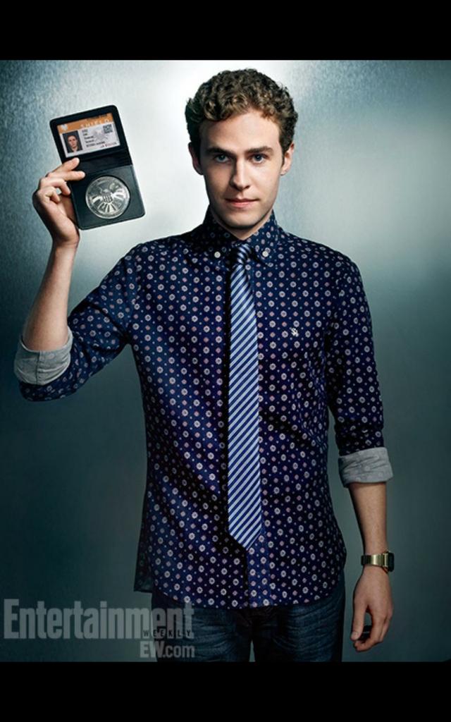 Happy birthday Iain De Caestecker! 